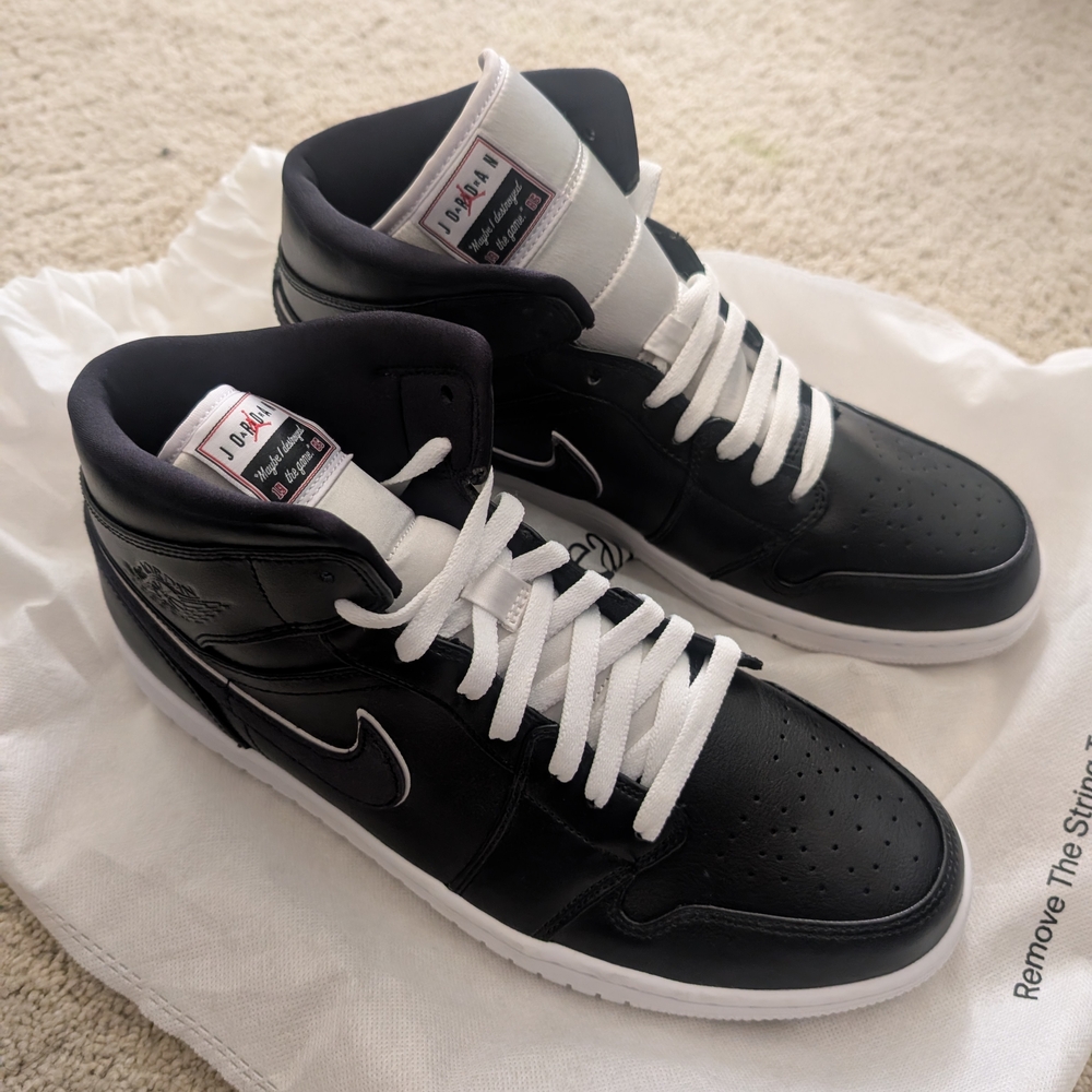 Nike Black and White Mid-Top Sneakers with Padded Collar Air Jordan 1